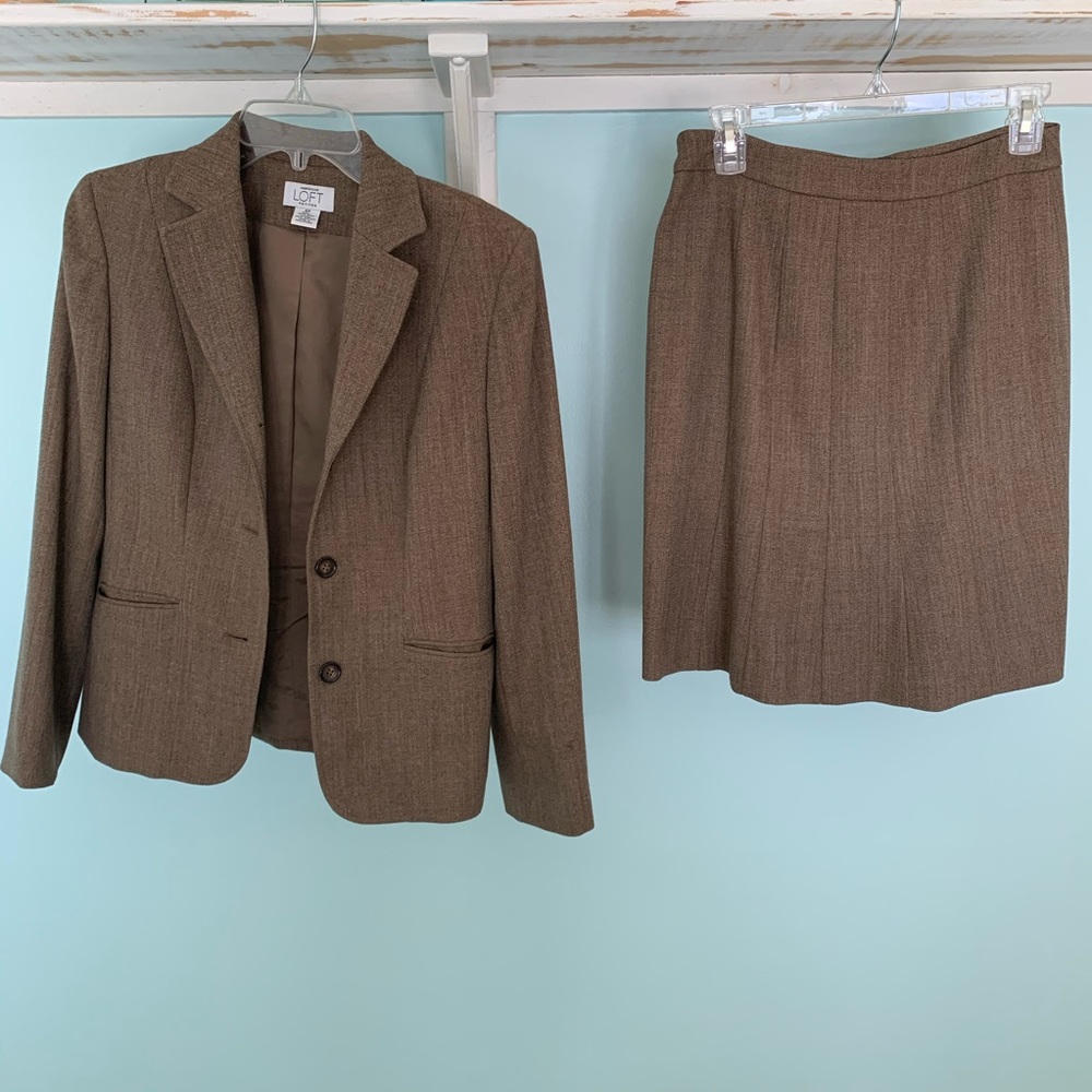 Ann Taylor suit set